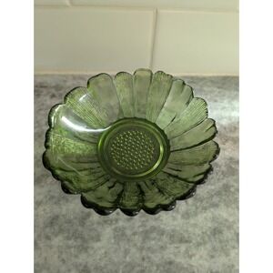 Vintage Green Glass Sunflower Bowl/Trinket Dish 5"
